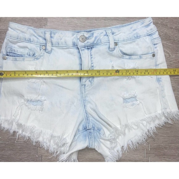 Altar’d State Distressed Womens Denim Shorts Size 28 (U) - Picture 3 of 8